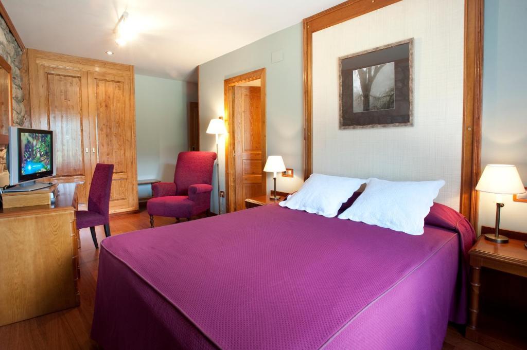 Hotel Diamo Castejón de Sos Exteriör bild